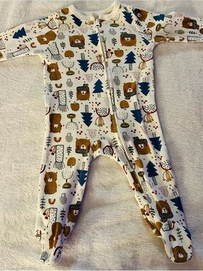 Cozy Bear-Print Footed One-Piece in White and Brown